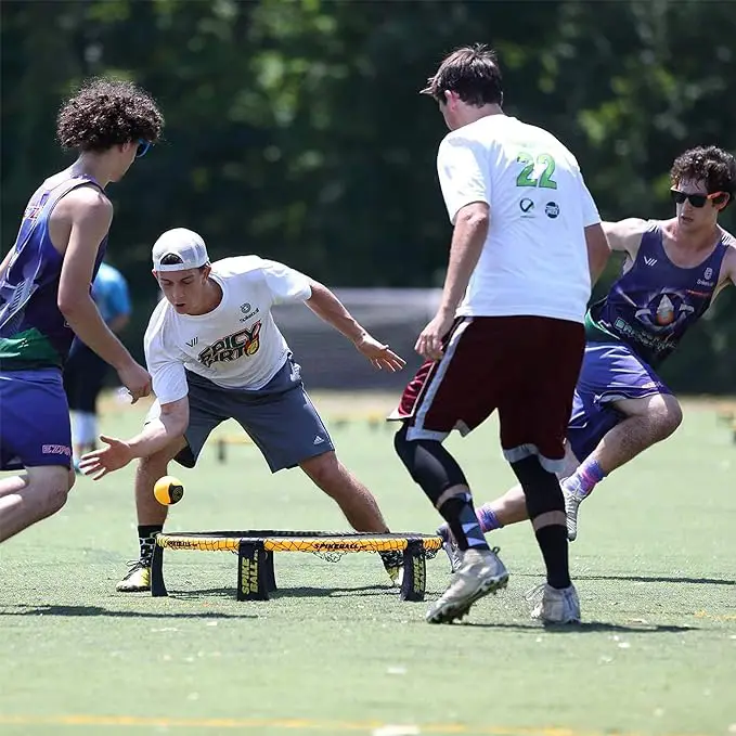 Partido de spikeball